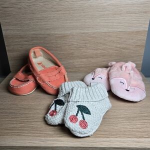 Adorable Newborn Baby Moccasins and Booties - Pink, Cream, and Orange Baby Gap